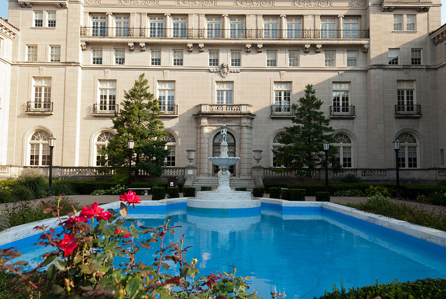 Image of fountain in front of Hershey Theatre in Hershey, PA.