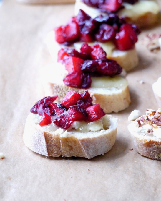 Fall Party Foods - Sweet and Savory Fall Crostinis - Funtober