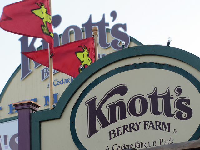 Image of outdoor sign at Knotts Scary Farm